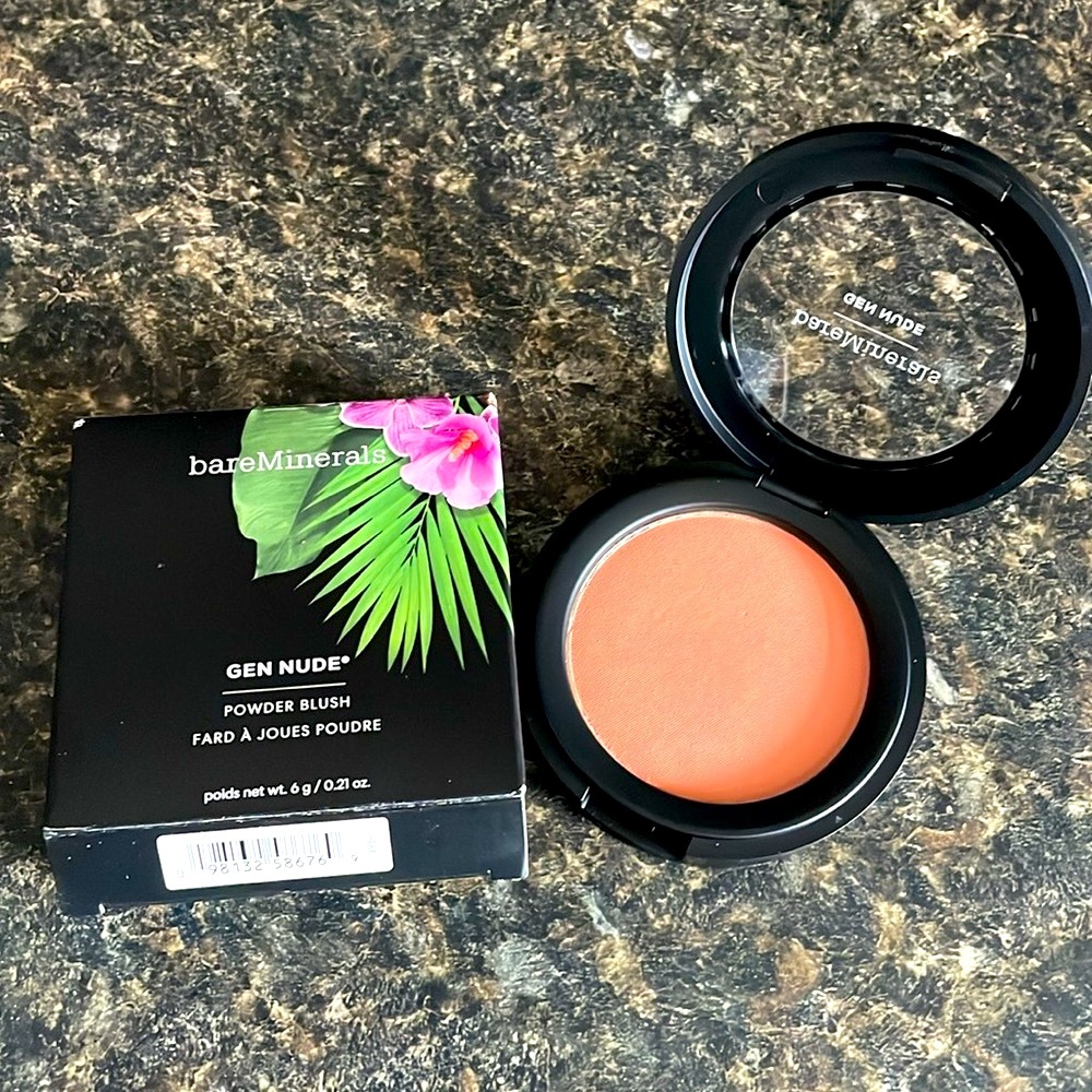 Bare minerals Gen Nude powder blush in shade “That Peach Tho” NIB